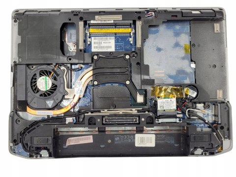 KADŁUBEK LAPTOP DELL LATITUDE P15G - NA CZĘŚĆI KADŁUBEK LAPTOP DELL LATITUDE P15G - NA CZĘŚĆI