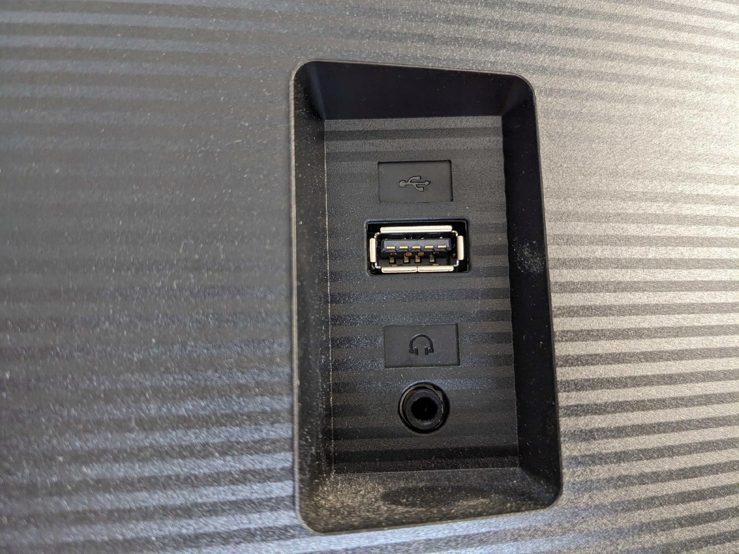 d000124943c18306967f5dcdacc4d7ab