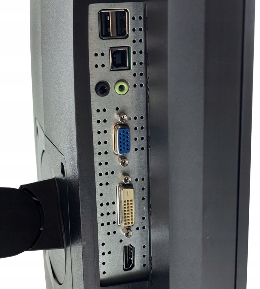 FUJITSU B24-8 TS PRO | 23,80" | 1920X1080 | HDMI DVI VGA | Клас A | Кабелі